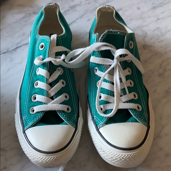 Converse Green - Picture 1 of 5